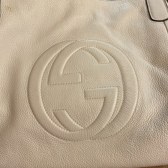 GUCCI Authentic Soho Shoulder Bag in Cream Pebble Leather! - Picture 6 of 12